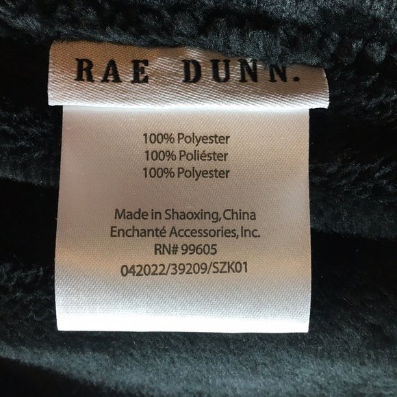 Rae Dunn Halloween FRIGHT NIGHT Fleece Throw Blanket Tassels Spiderwebs 50x70 - Picture 7 of 7